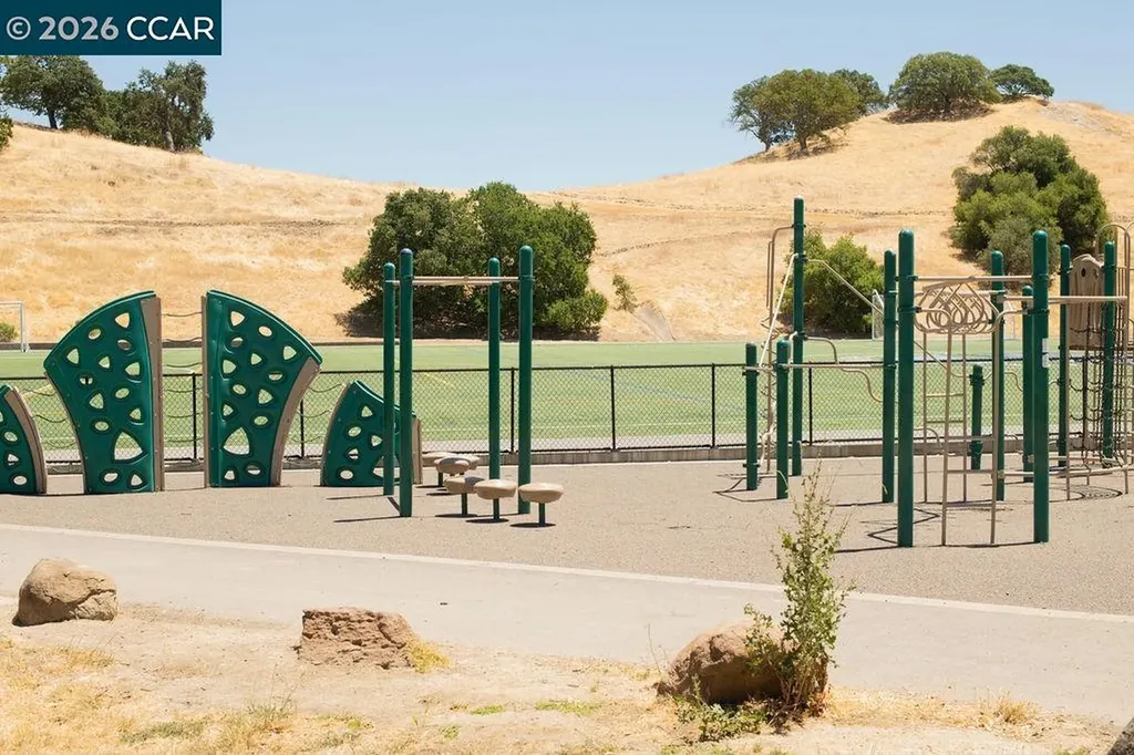 2307 Oak Glen Circle Martinez CA 94553