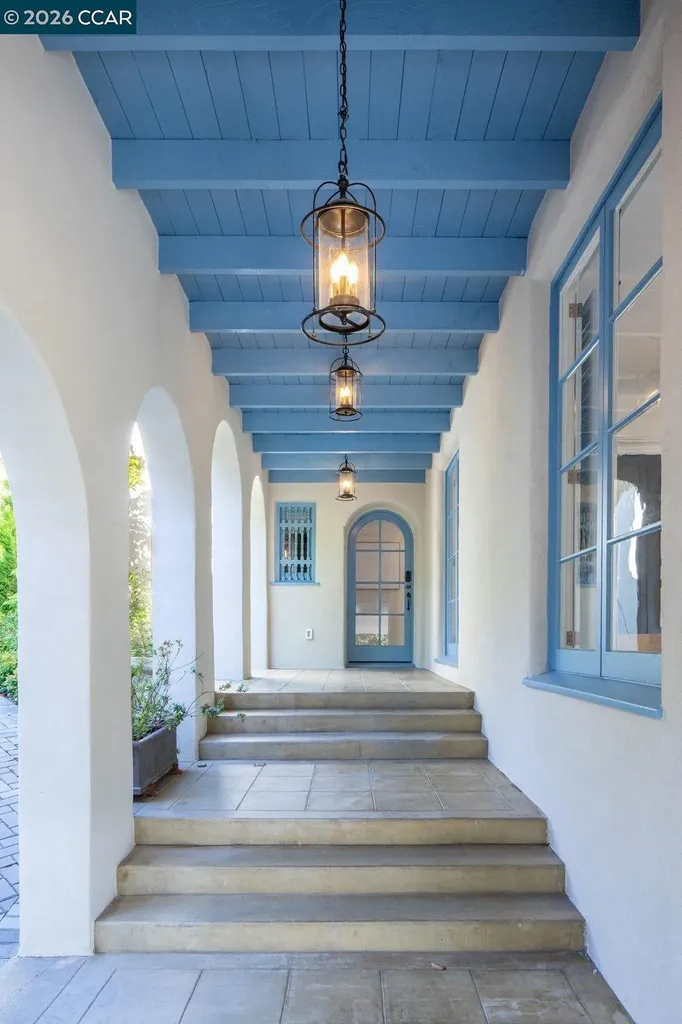 8 Camino Lenada Orinda CA 94563