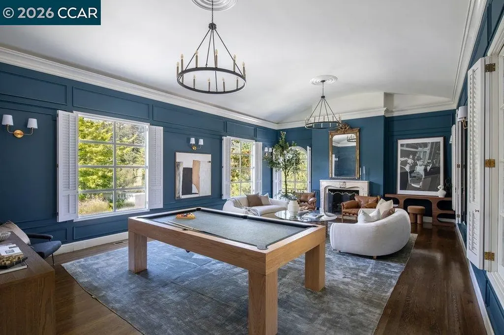 8 Camino Lenada Orinda CA 94563