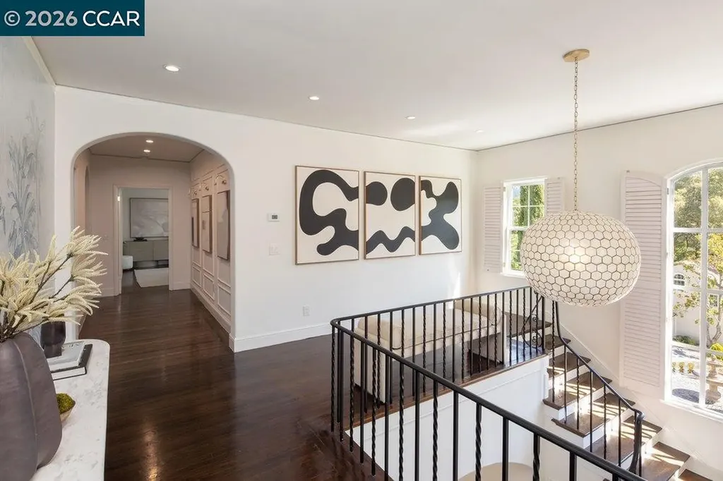 8 Camino Lenada Orinda CA 94563