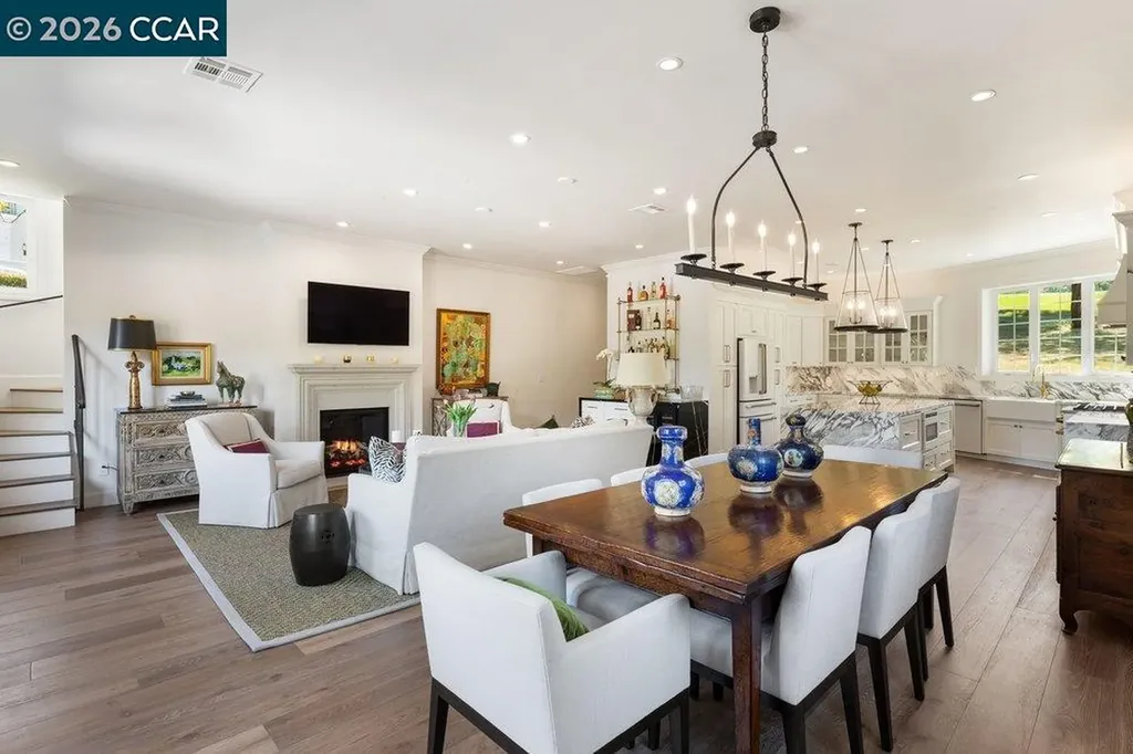 8 Camino Lenada Orinda CA 94563