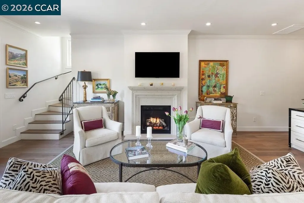 8 Camino Lenada Orinda CA 94563