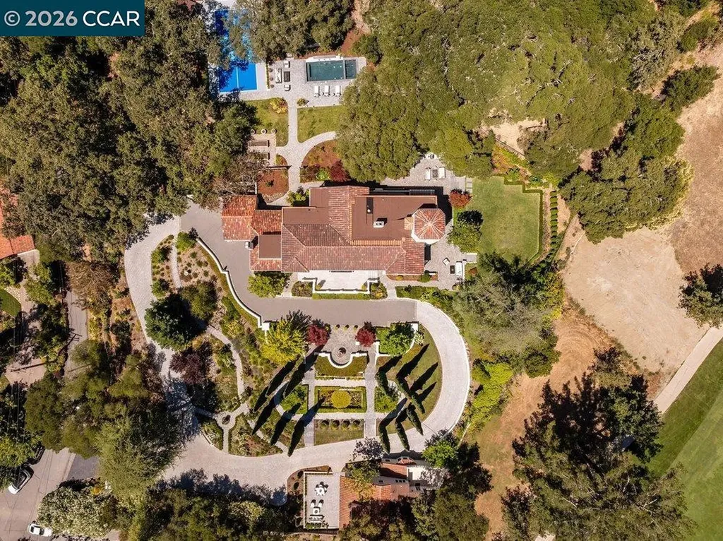 8 Camino Lenada Orinda CA 94563