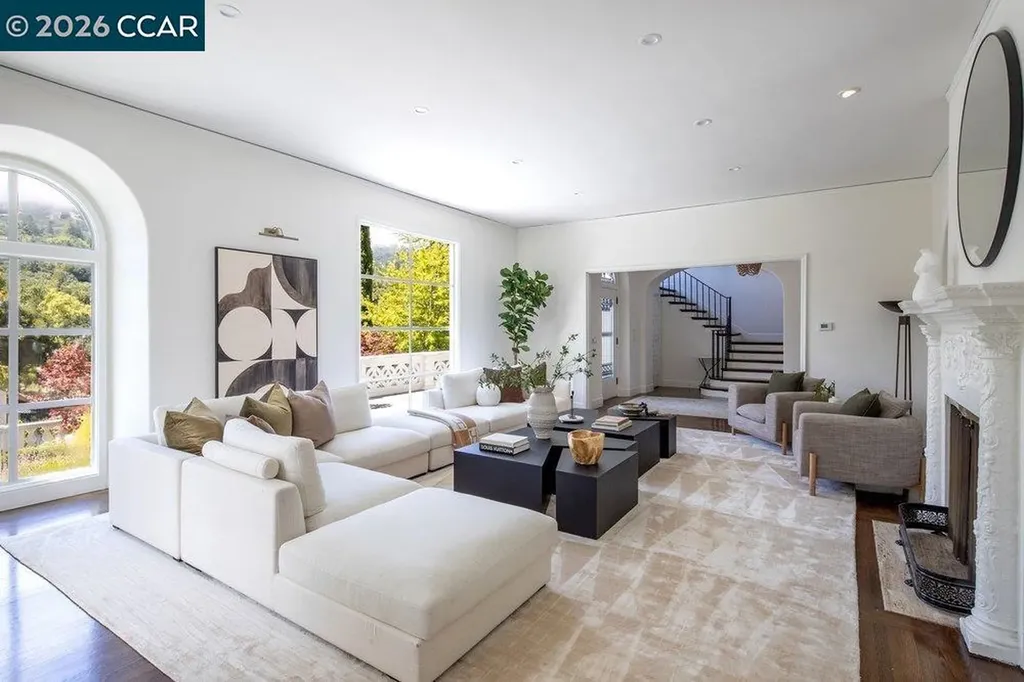 8 Camino Lenada Orinda CA 94563