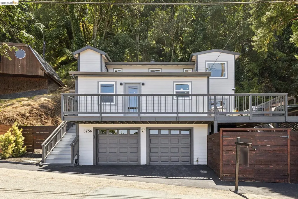 6756 Snake Road Oakland CA 94611