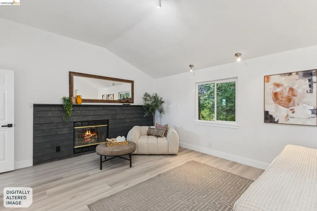 6756 Snake Road Oakland CA 94611