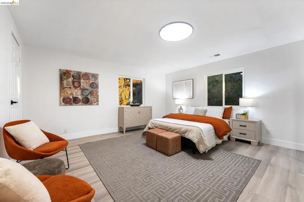 6756 Snake Road Oakland CA 94611