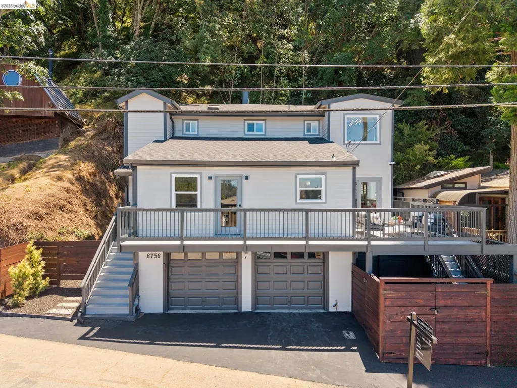 6756 Snake Road Oakland CA 94611