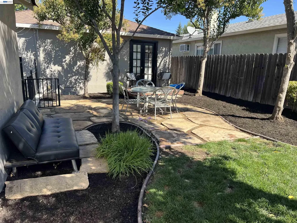 1927 Park Street Livermore CA 94551
