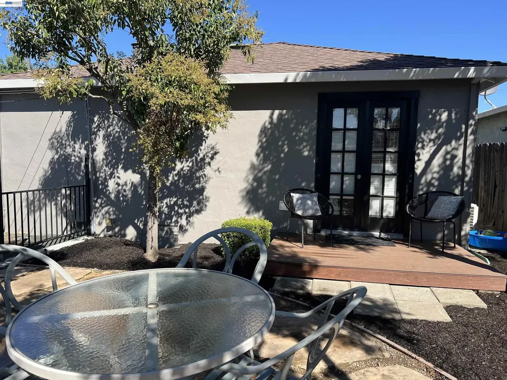 1927 Park Street Livermore CA 94551