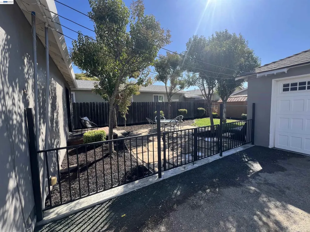 1927 Park Street Livermore CA 94551