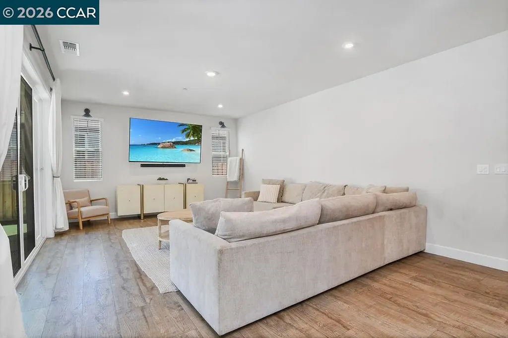 622 Marathon Drive Oakley CA 94561