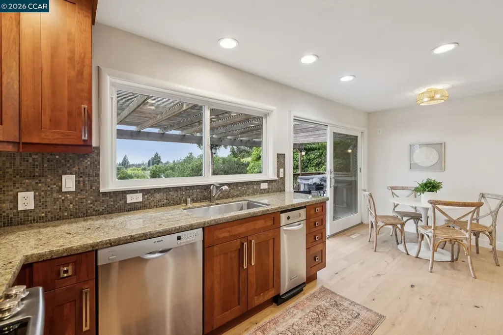 4075 Norton Avenue Oakland CA 94602