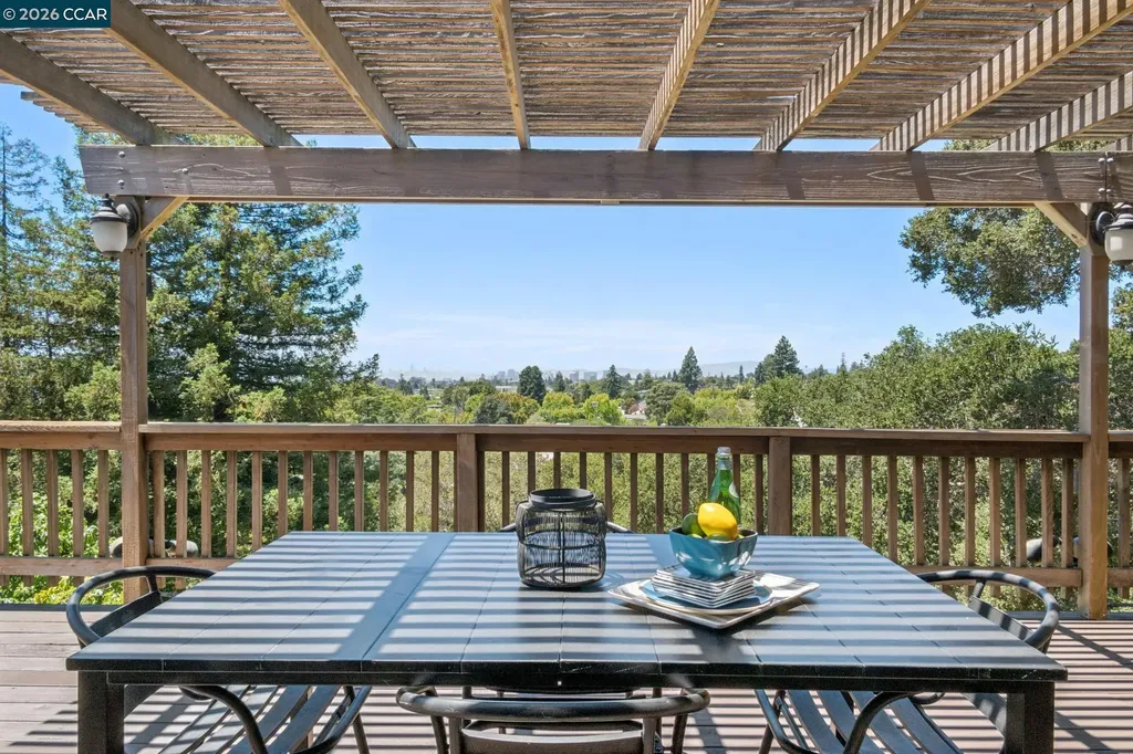 4075 Norton Avenue Oakland CA 94602