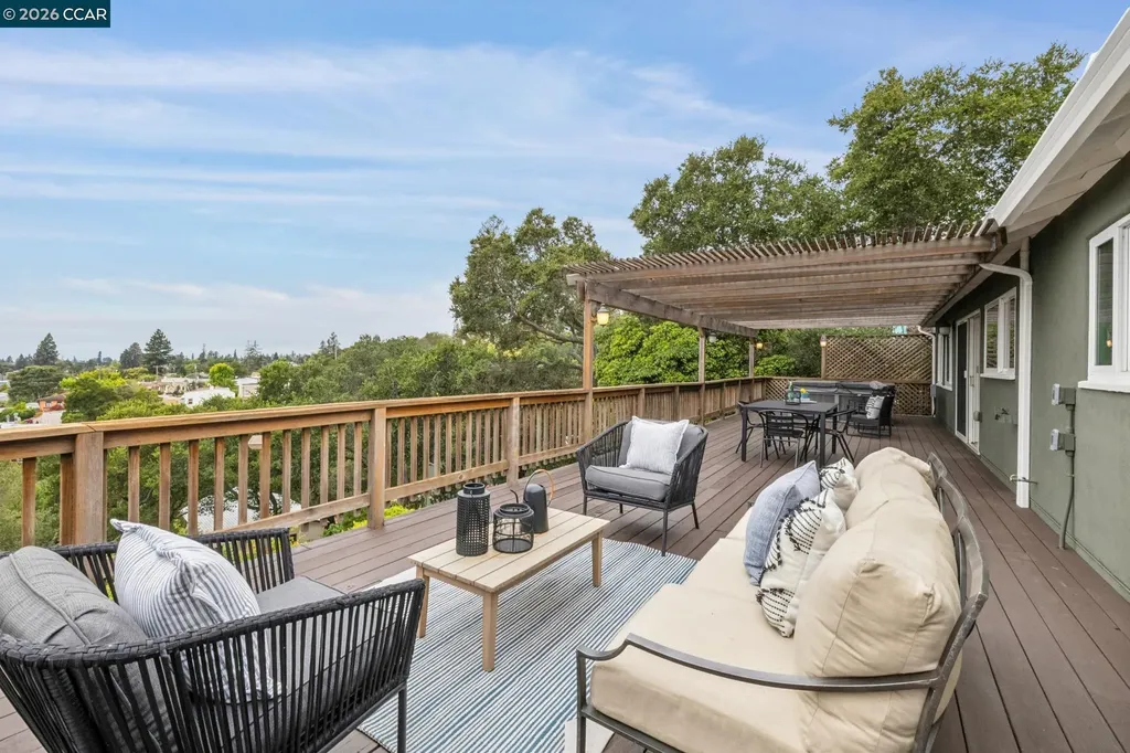 4075 Norton Avenue Oakland CA 94602