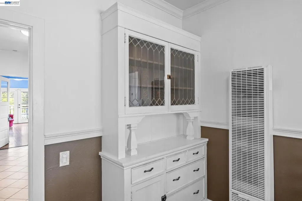 1811 Lincoln Avenue Alameda CA 94501