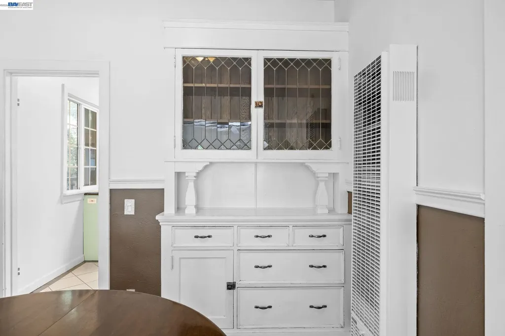 1811 Lincoln Avenue Alameda CA 94501