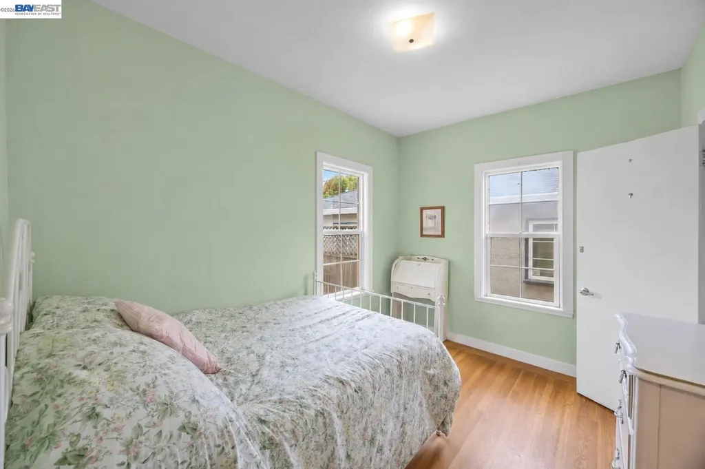 1811 Lincoln Avenue Alameda CA 94501