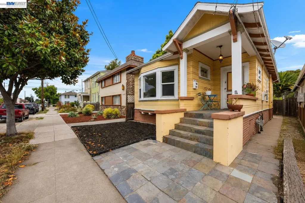 1811 Lincoln Avenue Alameda CA 94501