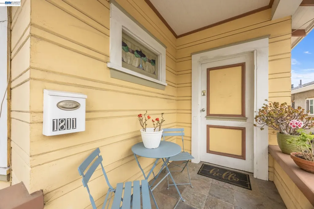 1811 Lincoln Avenue Alameda CA 94501