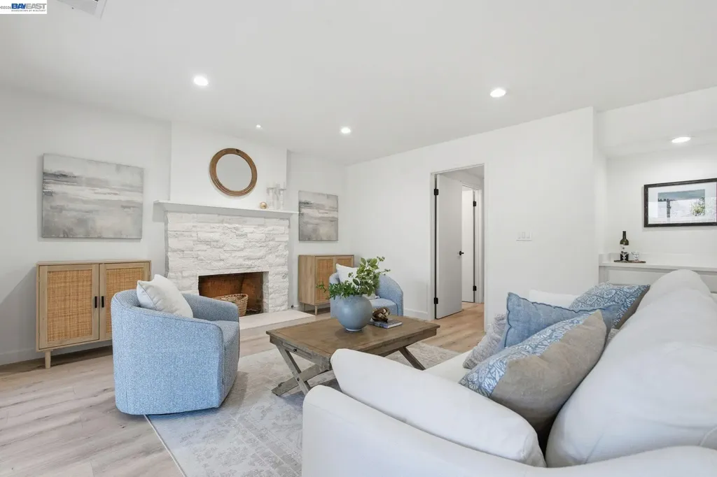 935 Granite Court Martinez CA 94553