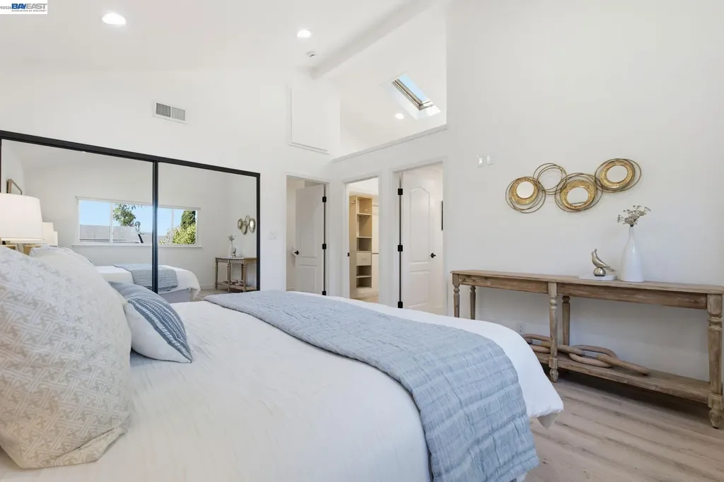 935 Granite Court Martinez CA 94553