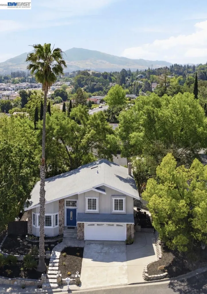 935 Granite Court Martinez CA 94553