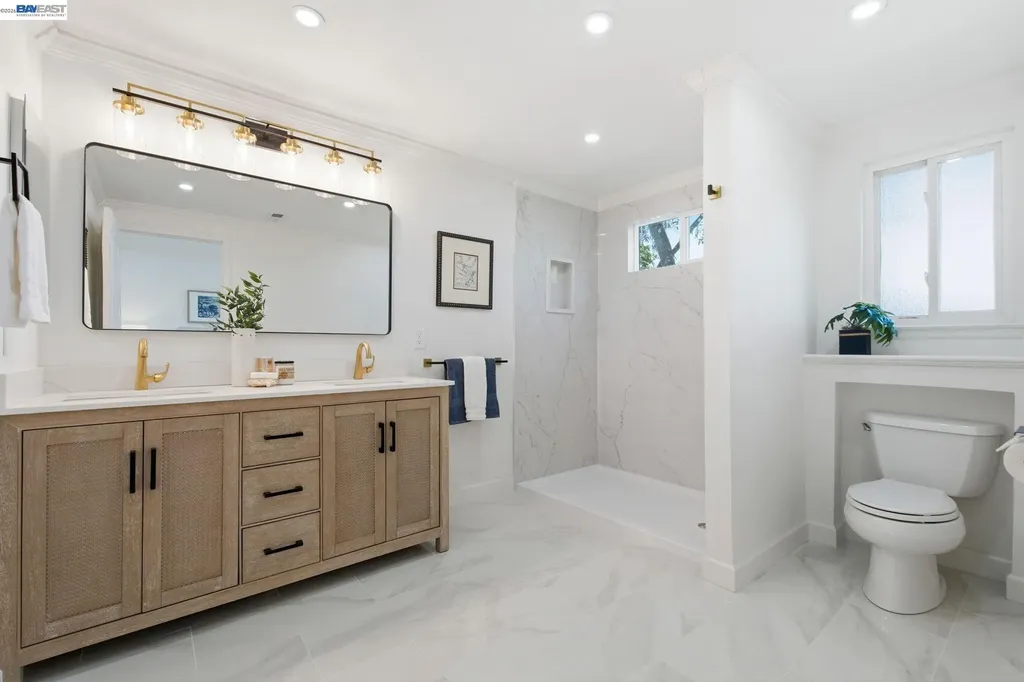 935 Granite Court Martinez CA 94553