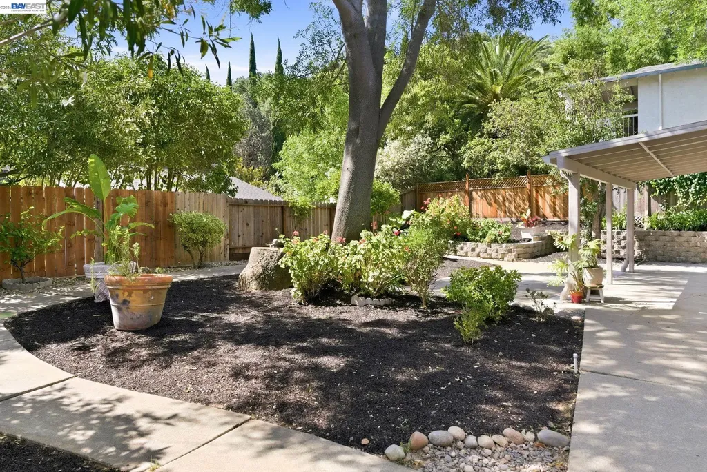 935 Granite Court Martinez CA 94553