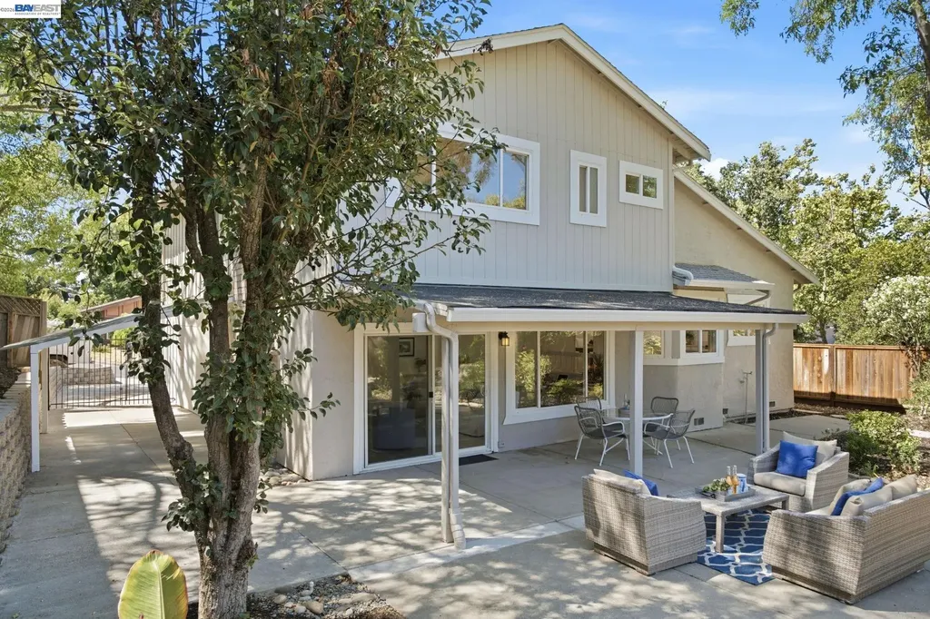 935 Granite Court Martinez CA 94553