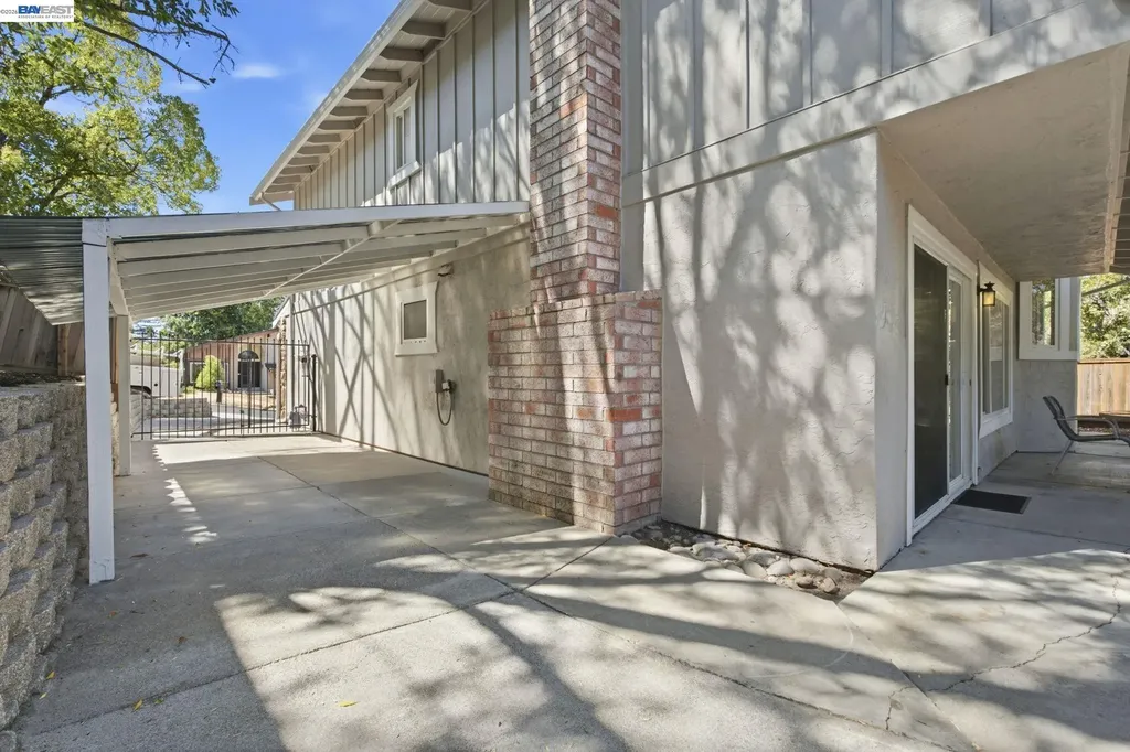 935 Granite Court Martinez CA 94553