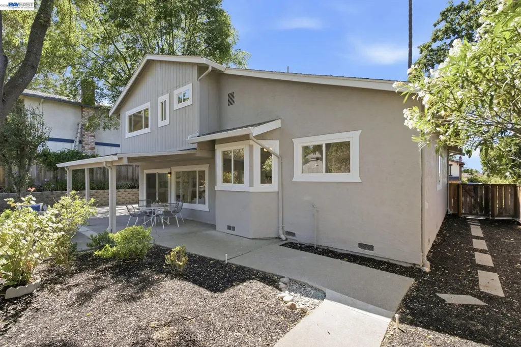 935 Granite Court Martinez CA 94553