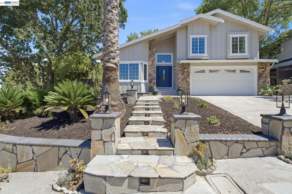 935 Granite Court Martinez CA 94553
