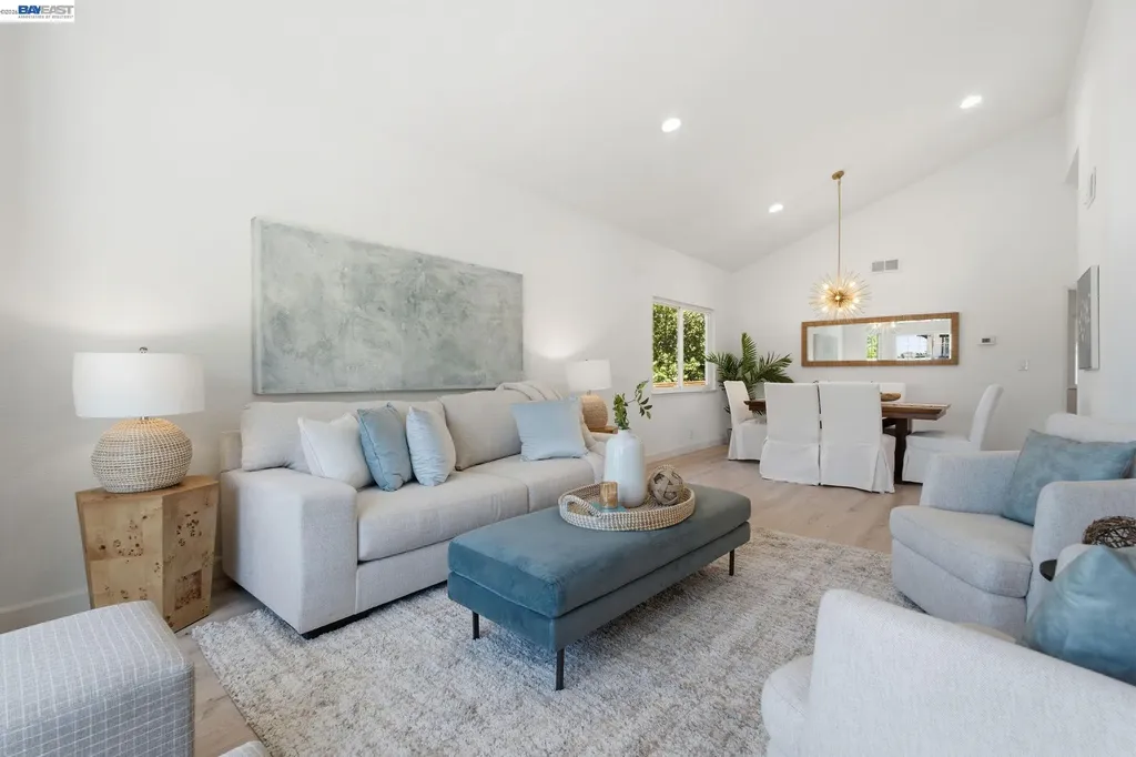 935 Granite Court Martinez CA 94553