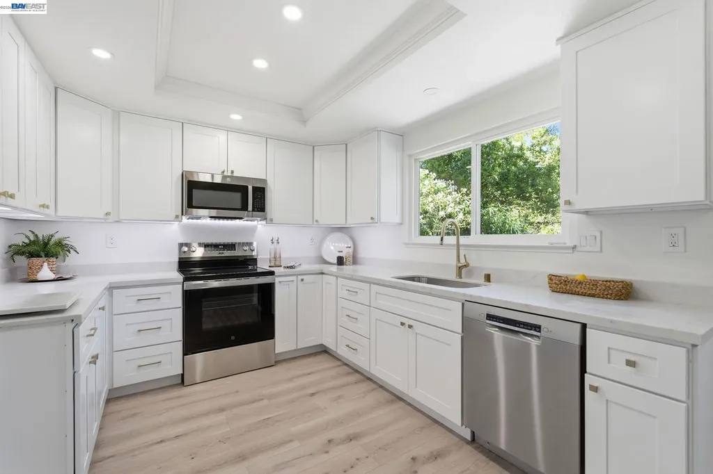 935 Granite Court Martinez CA 94553