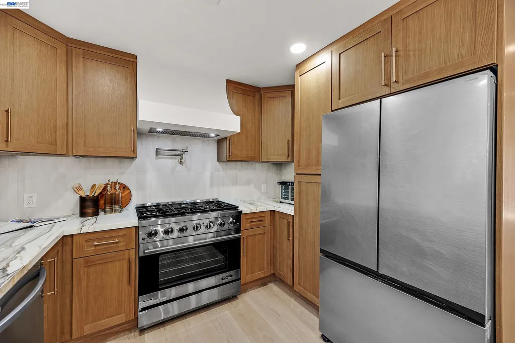 1759 Crescent Drive Walnut Creek CA 94598