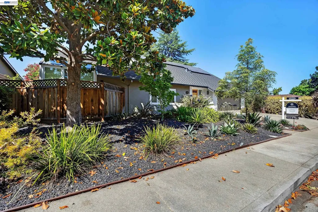 1759 Crescent Drive Walnut Creek CA 94598
