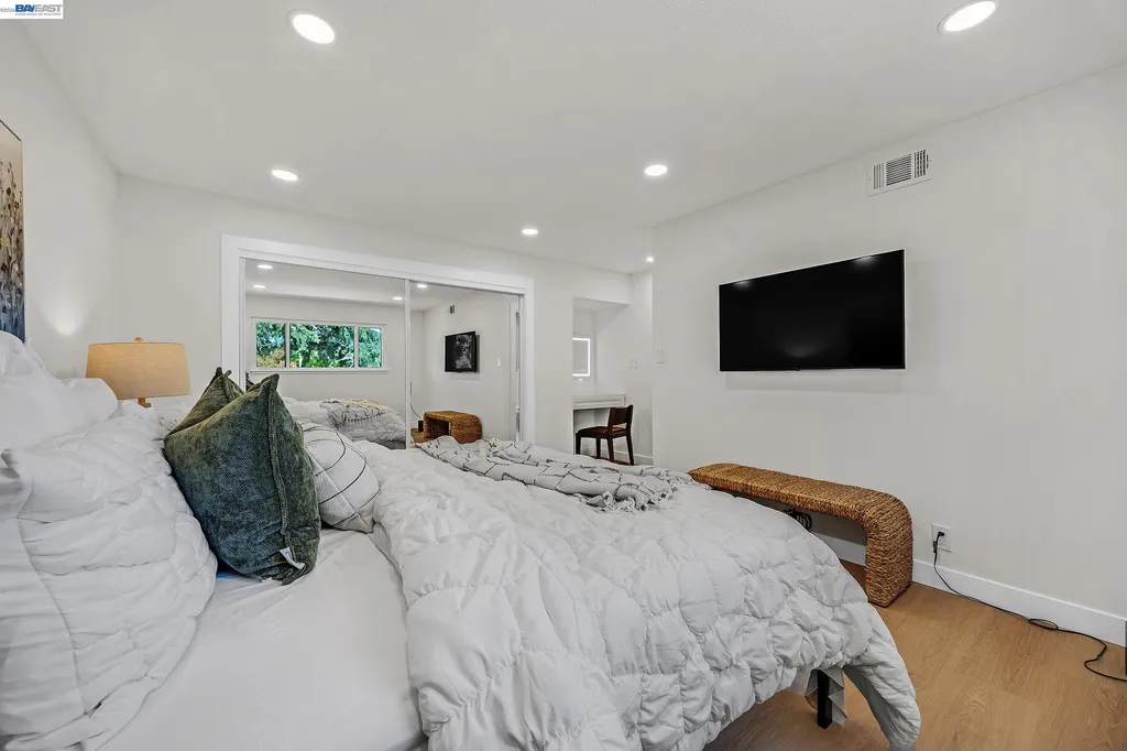 1759 Crescent Drive Walnut Creek CA 94598
