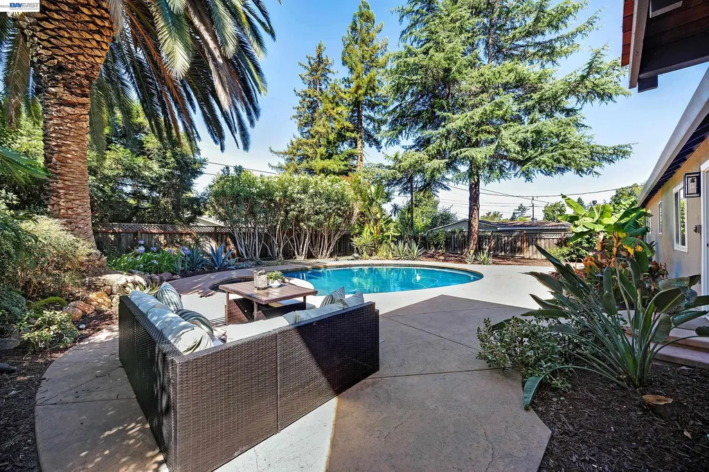 1759 Crescent Drive Walnut Creek CA 94598