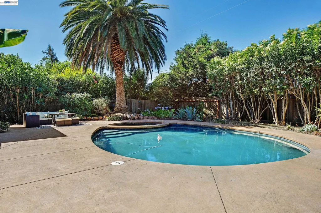 1759 Crescent Drive Walnut Creek CA 94598
