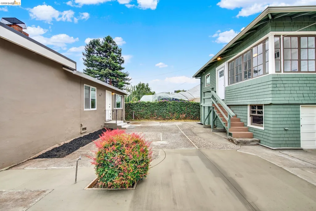 1043 47th Street Emeryville CA 94608