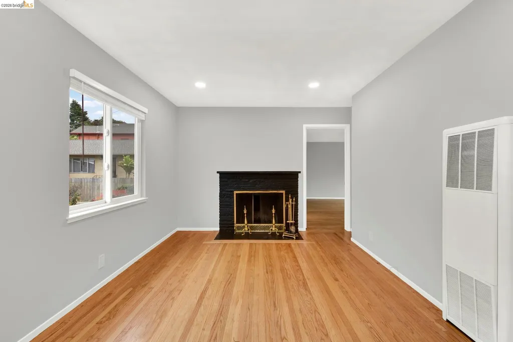 1043 47th Street Emeryville CA 94608