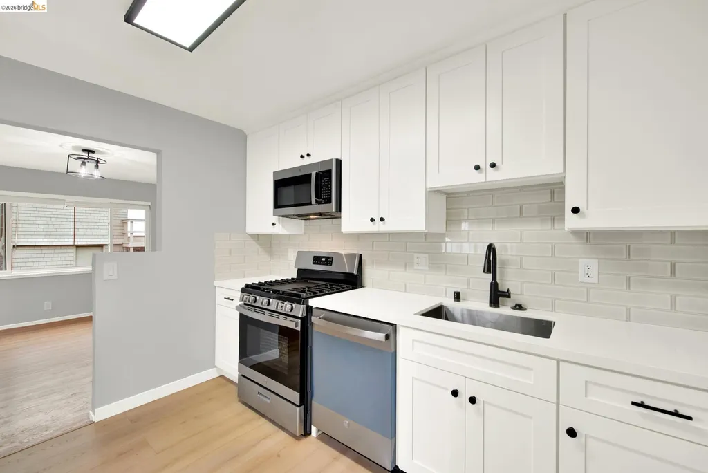 1043 47th Street Emeryville CA 94608