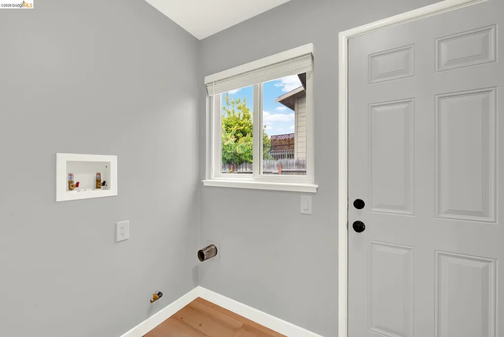 1043 47th Street Emeryville CA 94608