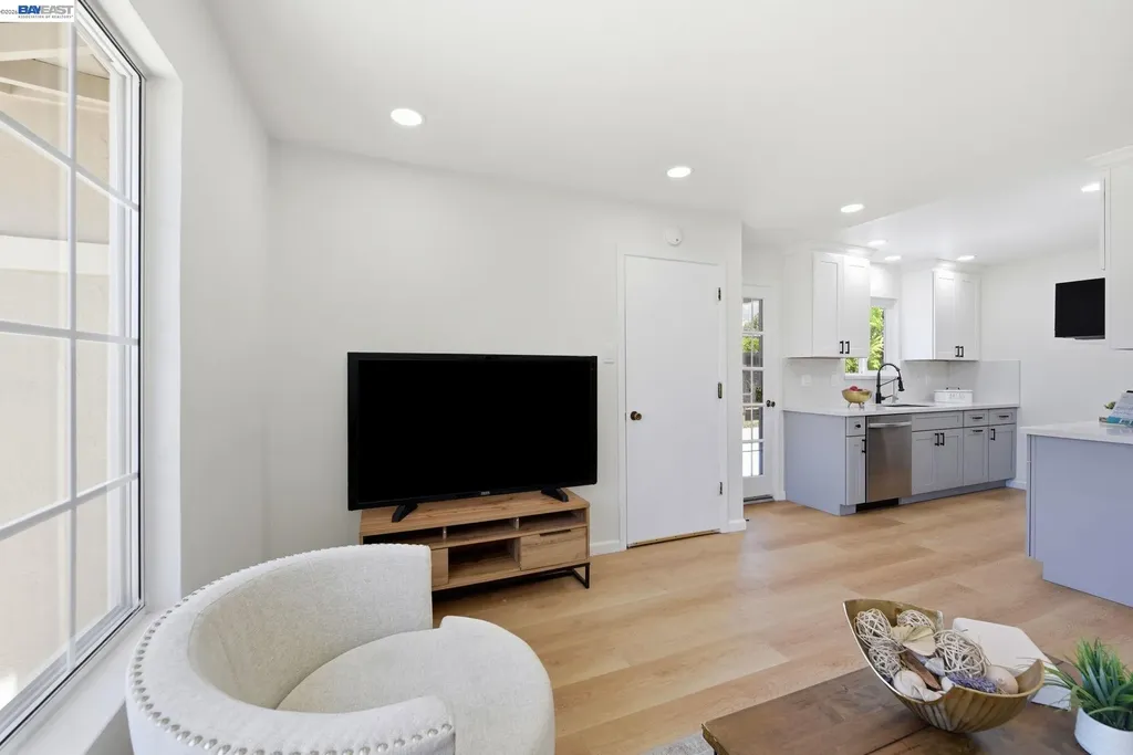 46718 Bradley Street Fremont CA 94539