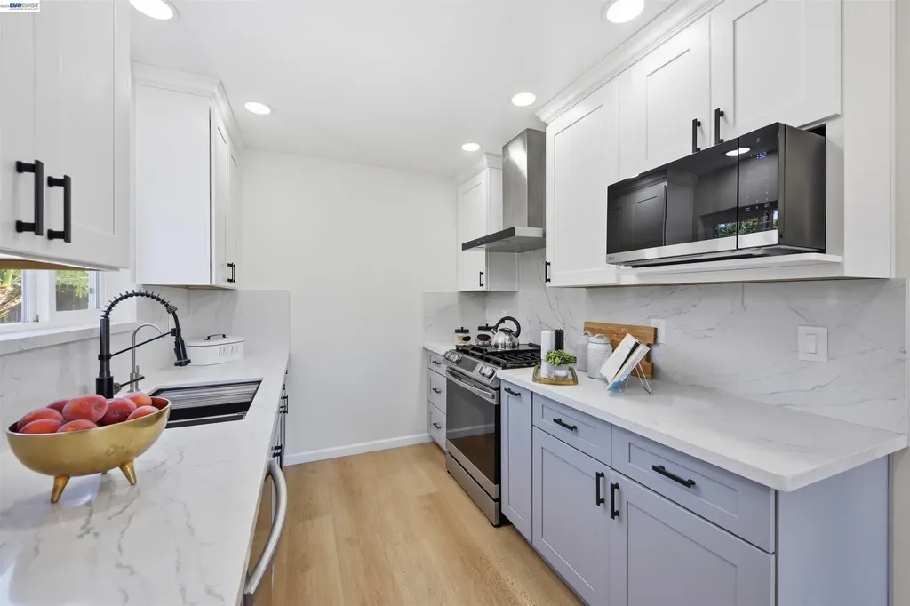 46718 Bradley Street Fremont CA 94539