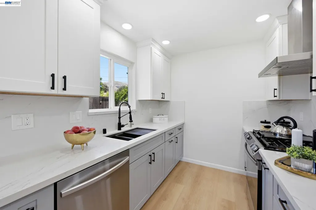 46718 Bradley Street Fremont CA 94539