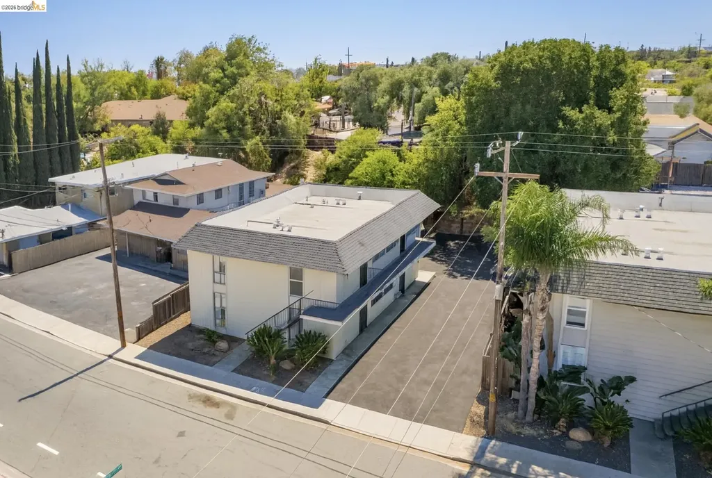 22 Lake Drive Antioch CA 94509