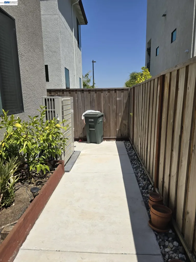 5915 Abbott Street Dublin CA 94568