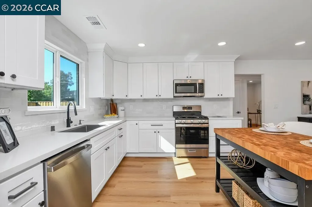4395 Cabrilho Drive Martinez CA 94553